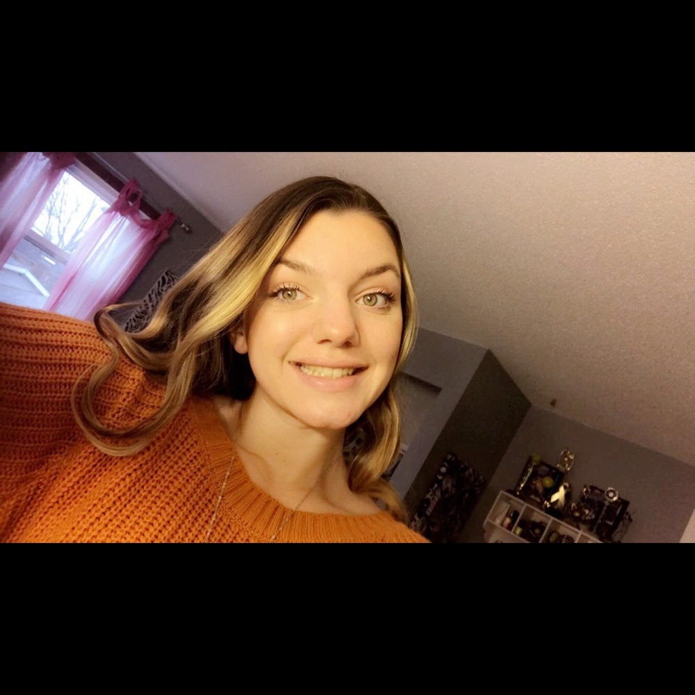 Meet your Posher, Ashley